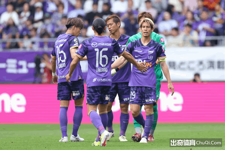 罗乘坐私人,飞机发现裂,紧急降落在,好博体育官网,Hao,BoSports,足球直播,篮球赛事,体育高清,NBA直播