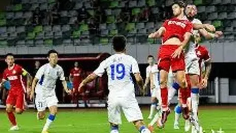 郑妩双领先却遭逆转，世界排名再创新高